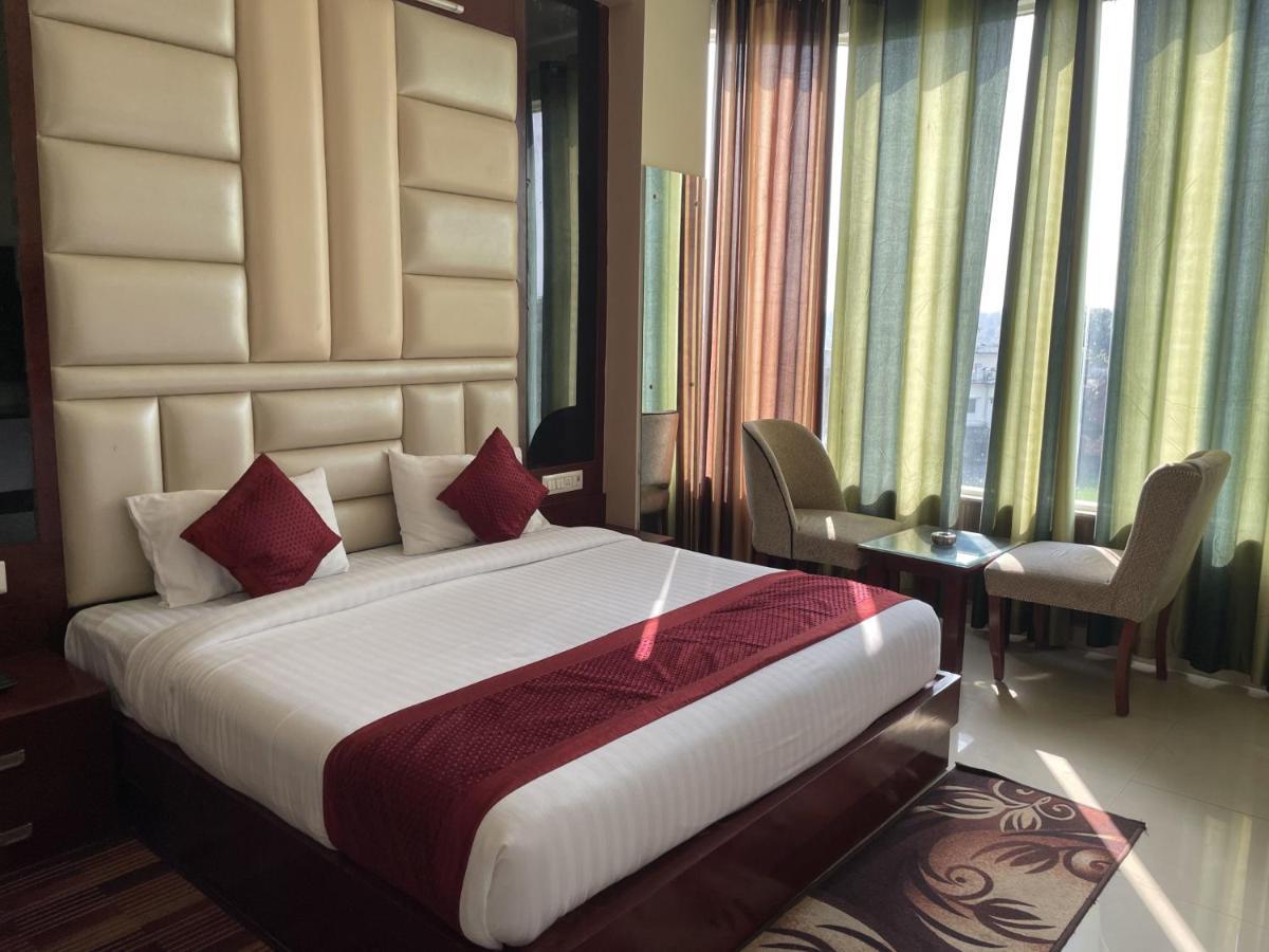 Sumedha G Village Resort And Spa Raiwala Экстерьер фото